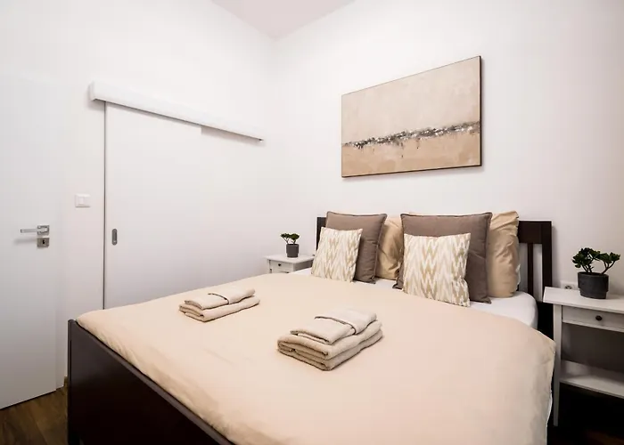 Apartmany Ruzomberok 公寓 鲁容贝罗克